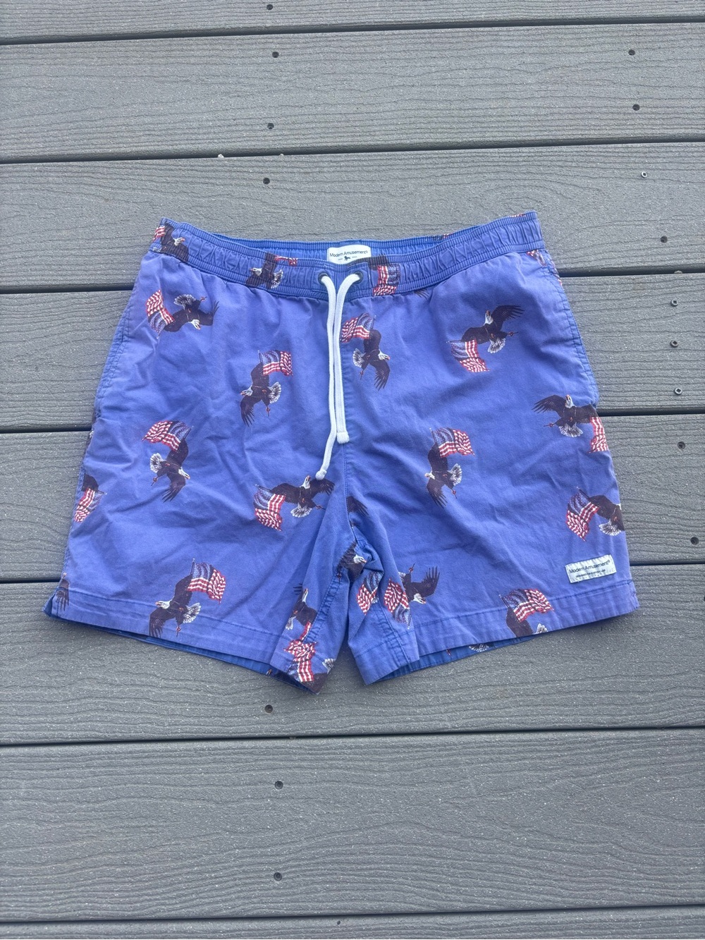 Men’s Modern Amusement USA Patriotic Bald Eagle Swim Trunks Size M